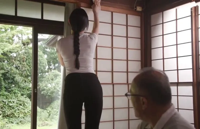 Anh xã vỡ nợ, người vợ đến nhà thầy giáo cũ làm giúp việc thì gặp dê cụ